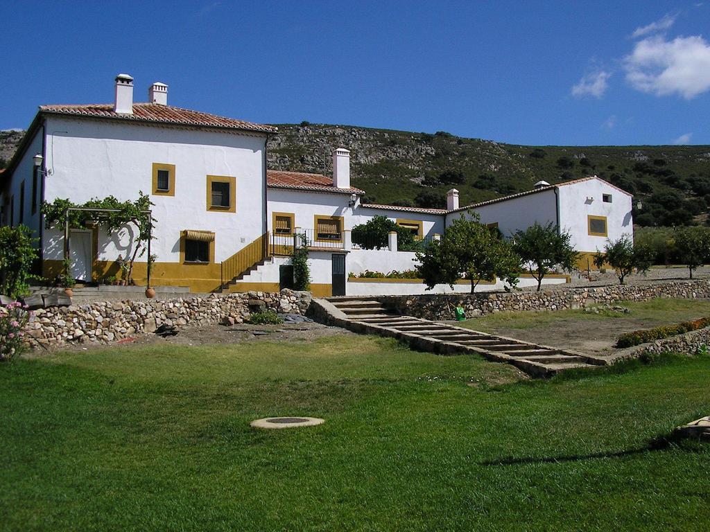 Palacio Viejo De Las Corchuelas Torrejón el Rubio Zimmer foto
